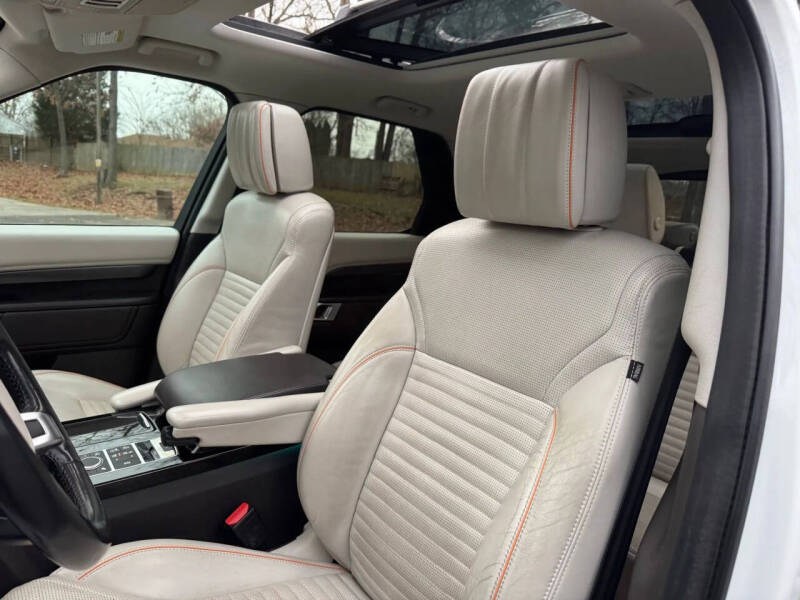 2017 Land Rover Discovery HSE Luxury