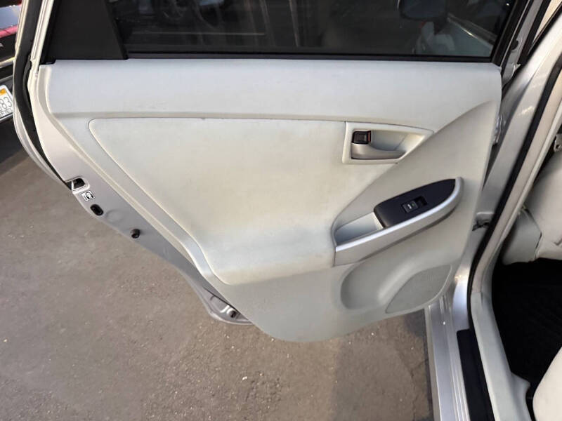 2012 Toyota Prius Two