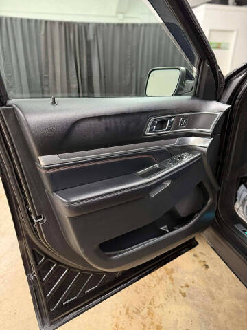 2016 Ford Explorer Sport