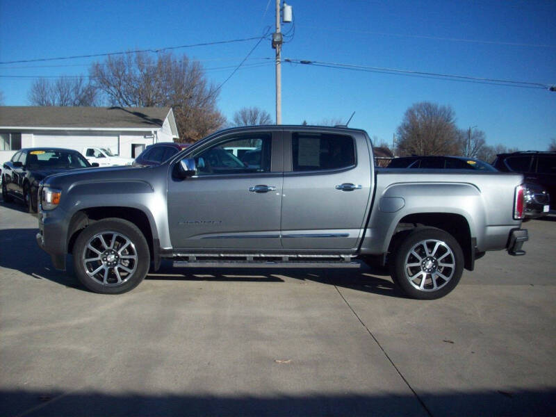 Used 2022 GMC Canyon Denali with VIN 1GTG6EEN5N1113734 for sale in Kansas City