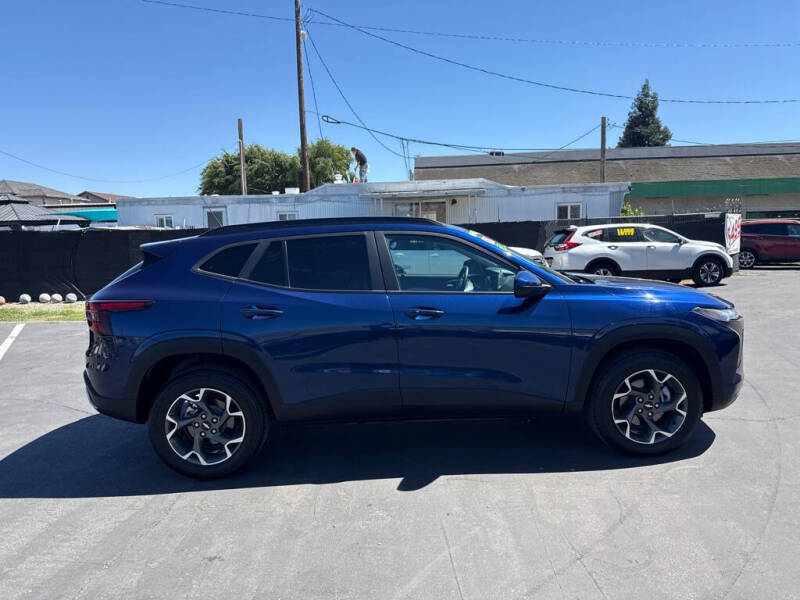 2024 Chevrolet Trax LT