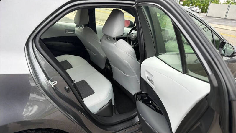 2023 Toyota Corolla Hatchback SE
