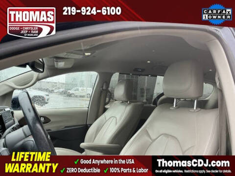 2017 Chrysler Pacifica Touring-L Plus