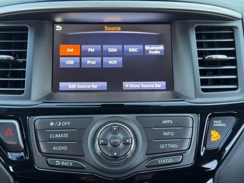 2019 Nissan Pathfinder SV