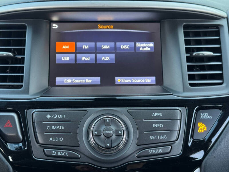 2019 Nissan Pathfinder SV