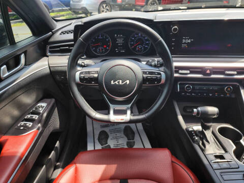 2022 Kia K5