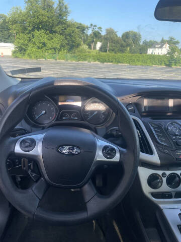 2014 Ford Focus SE