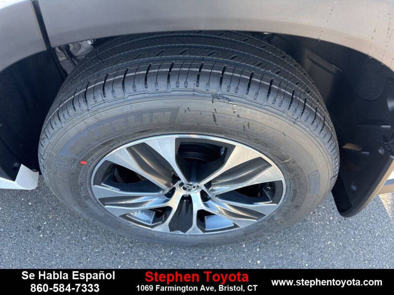 2026 Toyota Highlander XLE