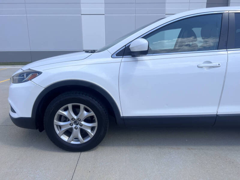 Used 2015 Mazda CX-9 Sport with VIN JM3TB2BAXF0455592 for sale in Elmhurst, IL