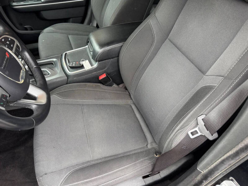 2017 Dodge Charger SXT