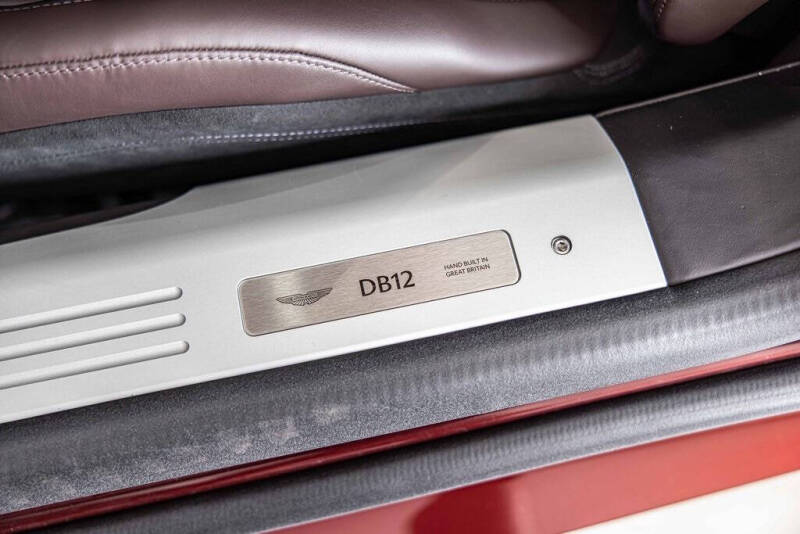 2025 Aston Martin DB12 V8