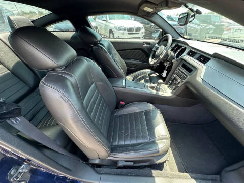 2011 Ford Mustang V6 Premium