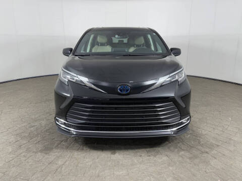 2023 Toyota Sienna XLE 7-Passenger