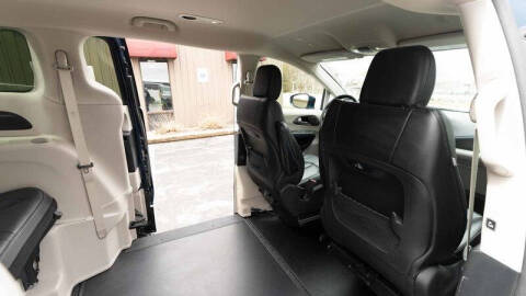 2021 Chrysler Pacifica Touring L