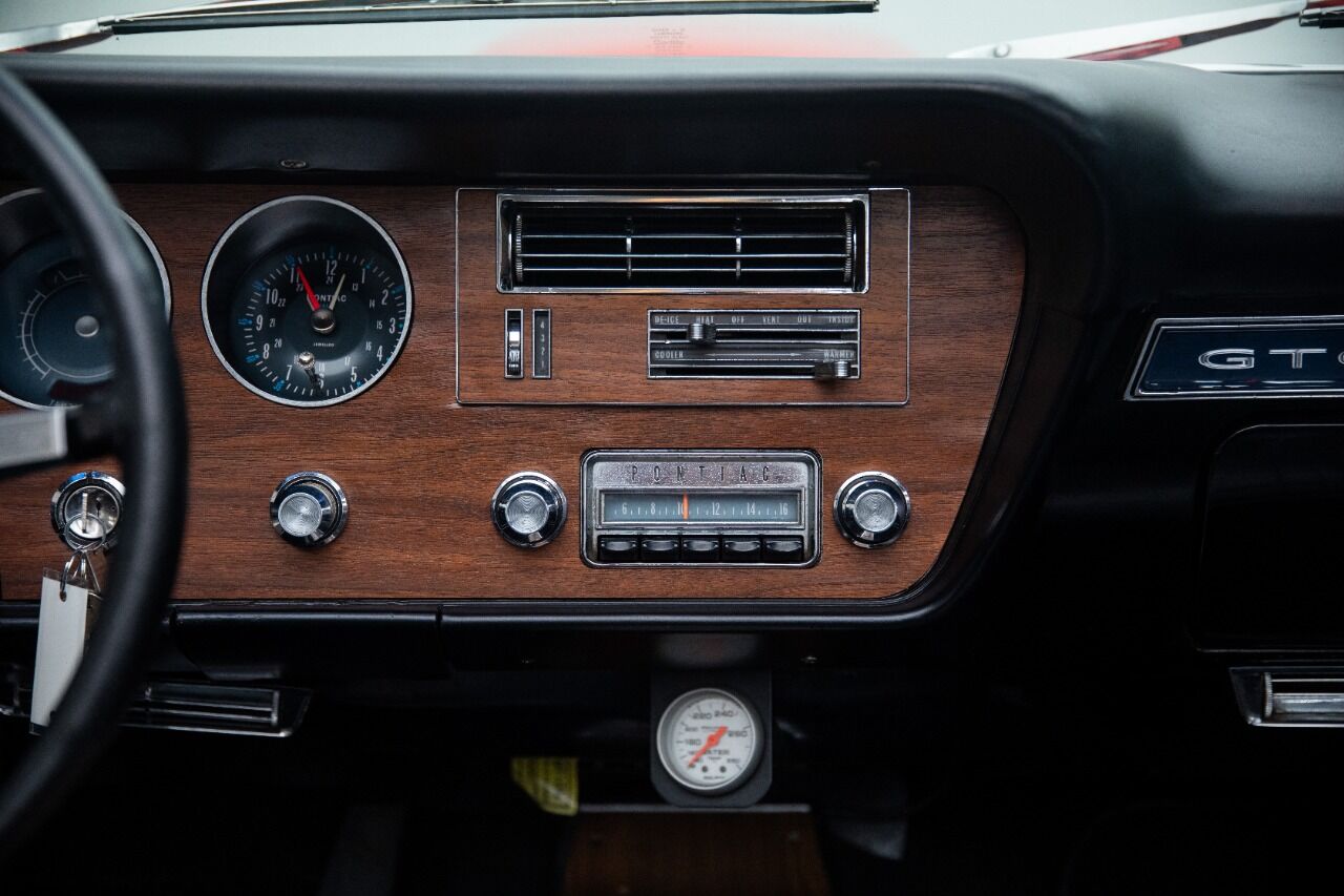 1966 Pontiac GTO 81