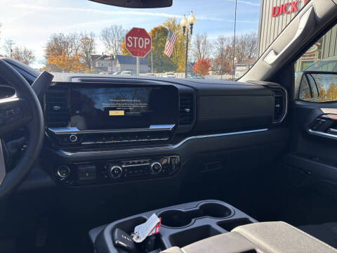 2024 GMC Sierra 1500 SLE