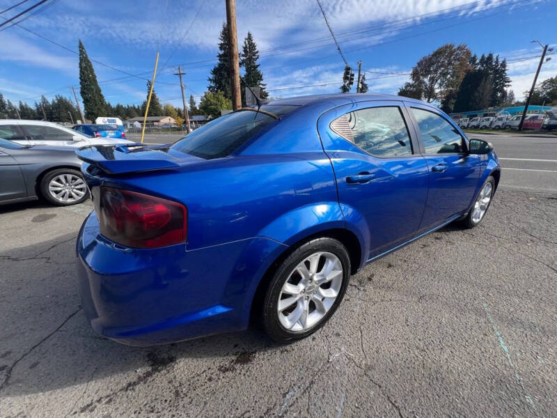 2012 Dodge Avenger R/T