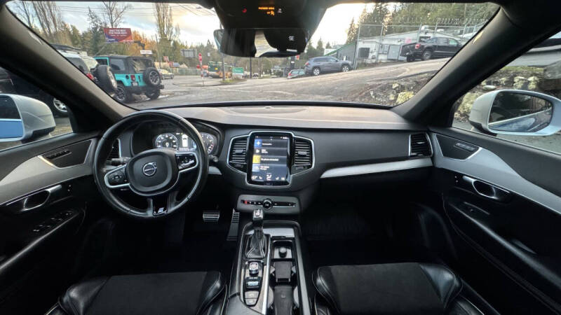 2018 Volvo XC90 T6 R-Design