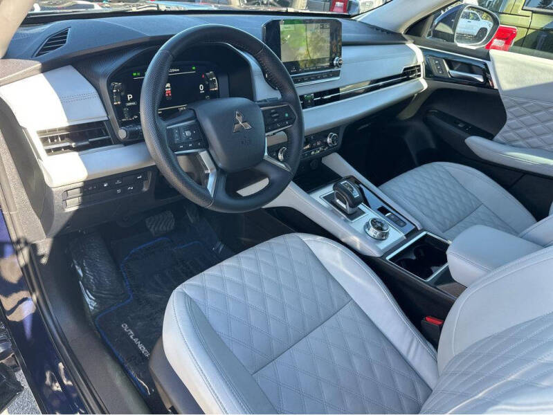 2023 Mitsubishi Outlander PHEV SEL