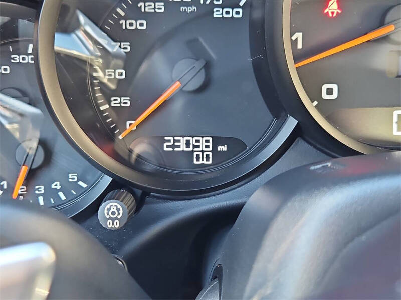 2017 Porsche 911 Carrera