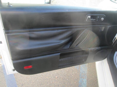 2009 Volkswagen New Beetle Base PZEV