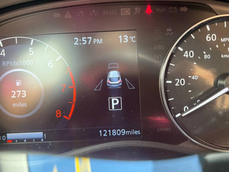 2022 Nissan Kicks SV