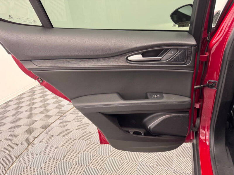 2022 Alfa Romeo Stelvio Sprint