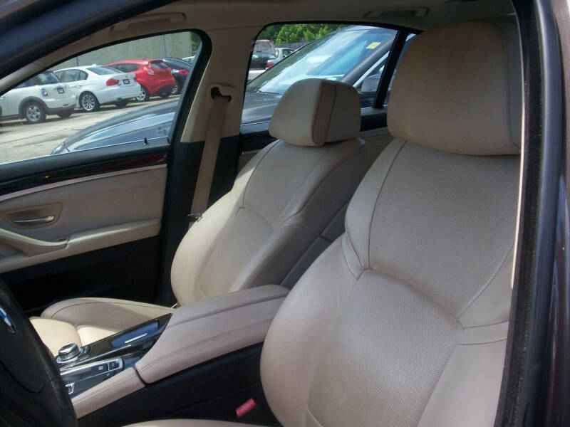 2013 BMW 5 Series 528i