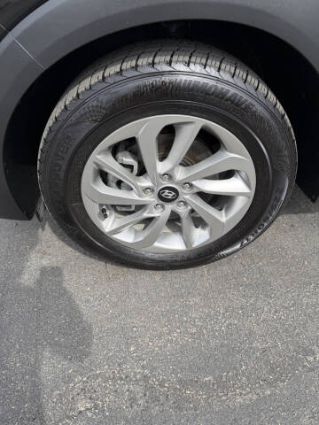 2016 Hyundai Tucson SE