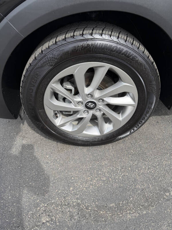 2016 Hyundai Tucson SE