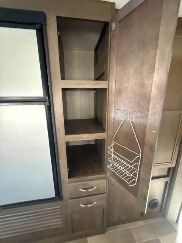 2019 Keystone RV coleman light