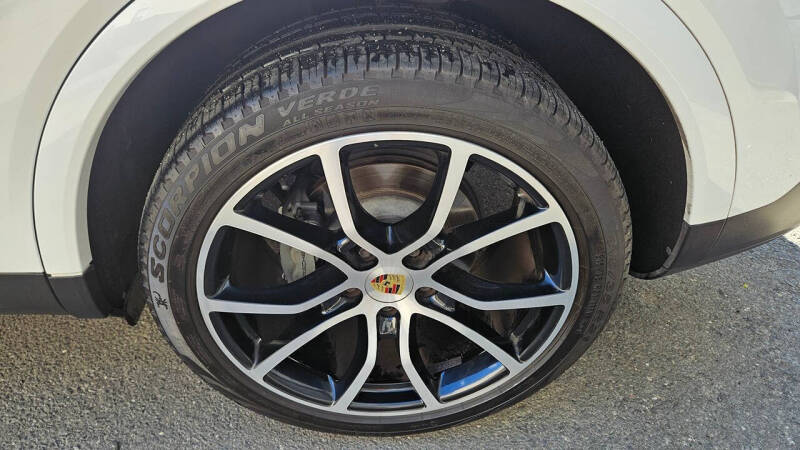 2019 Porsche Cayenne S