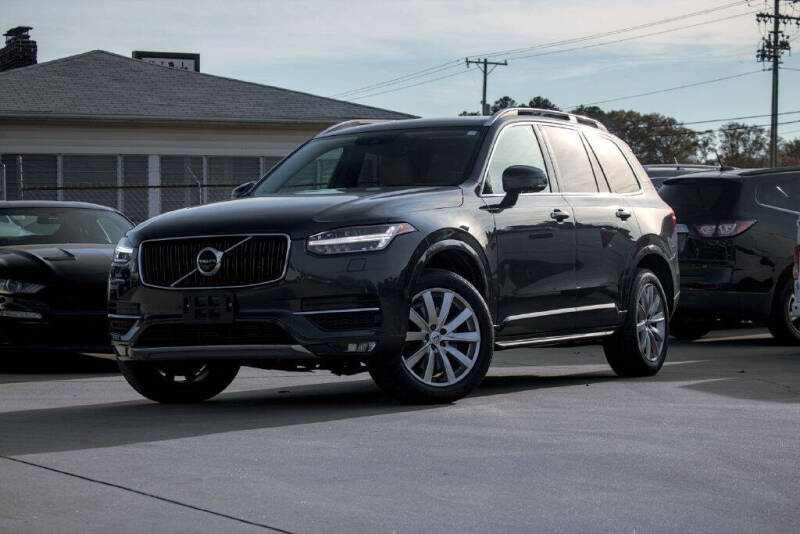 2016 Volvo XC90 T6 Momentum