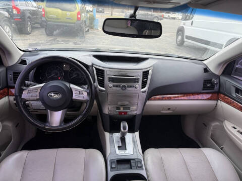 2010 Subaru Outback 2.5i Limited