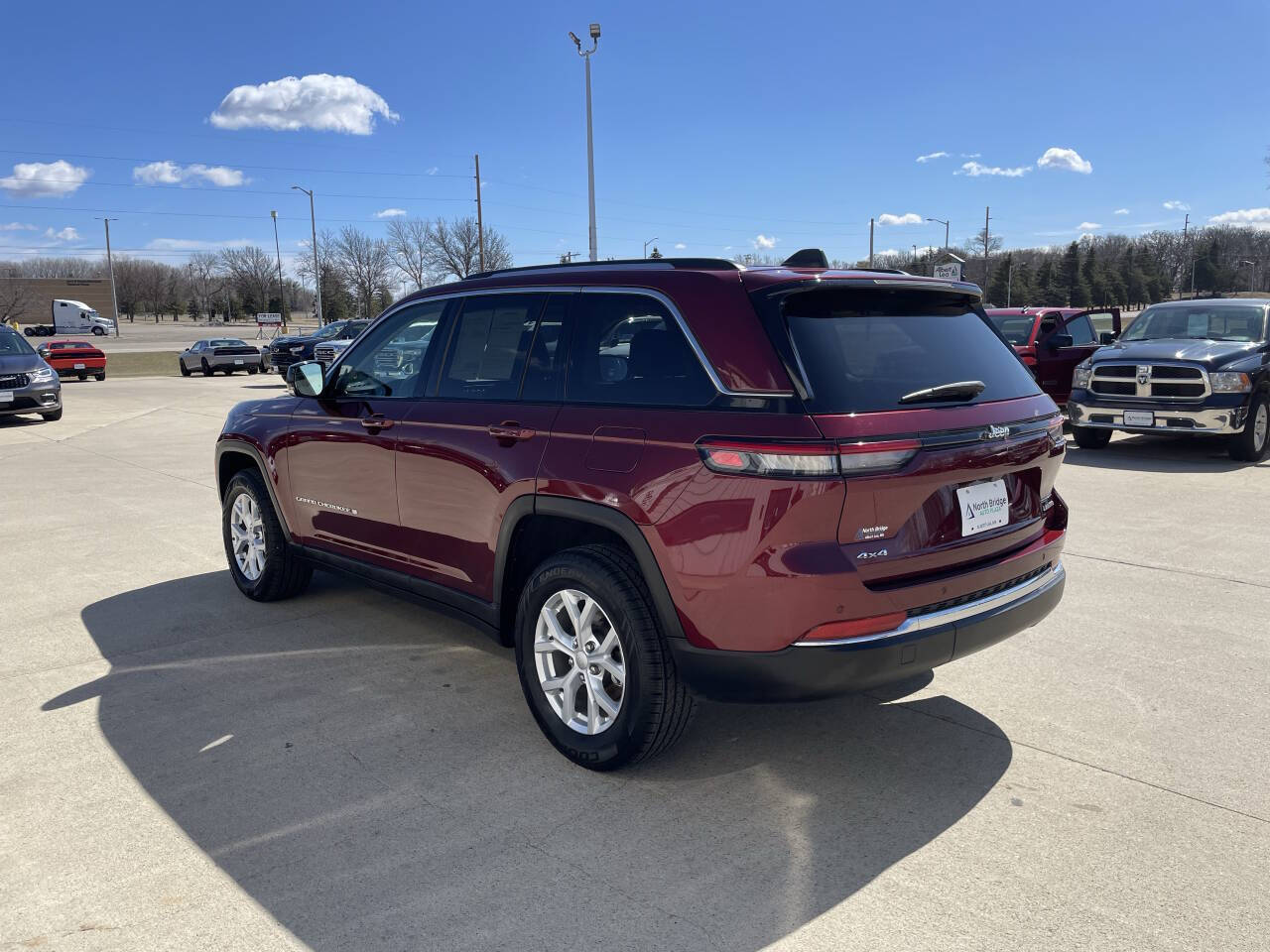 2023 Jeep Grand Cherokee Limited photo 3