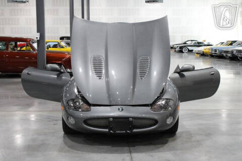 2004 Jaguar XKR