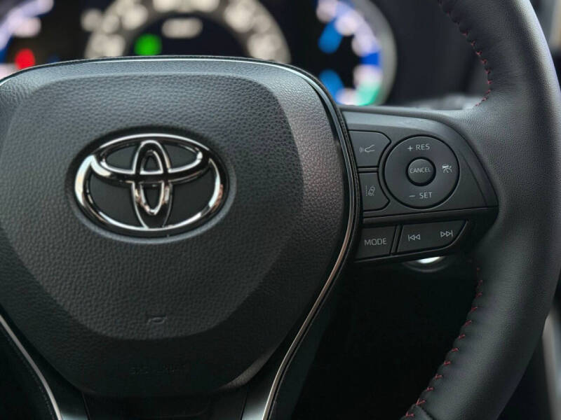 2024 Toyota RAV4 Prime SE