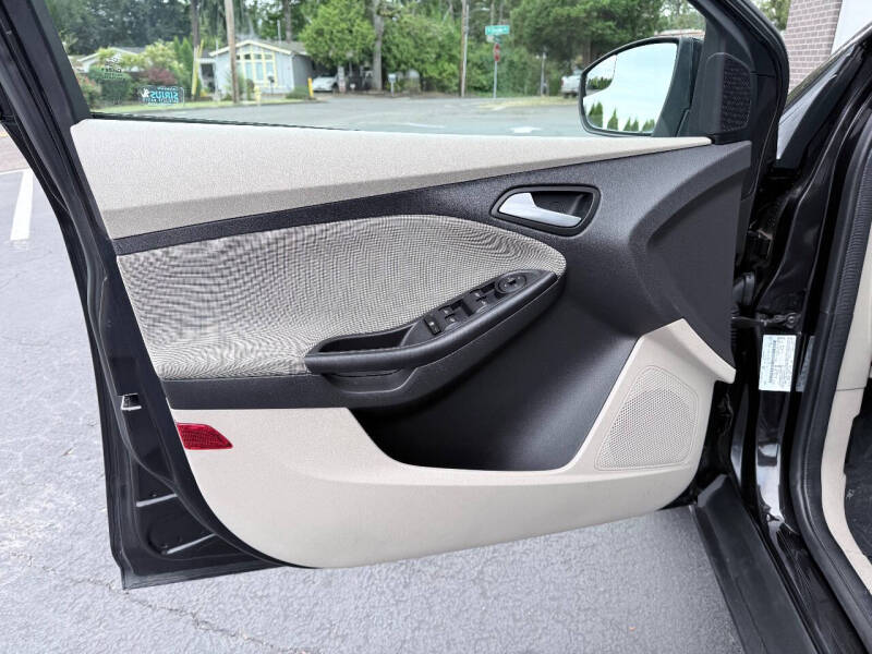 2012 Ford Focus SE
