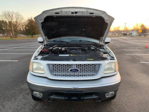 2003 Ford F-150 Lariat