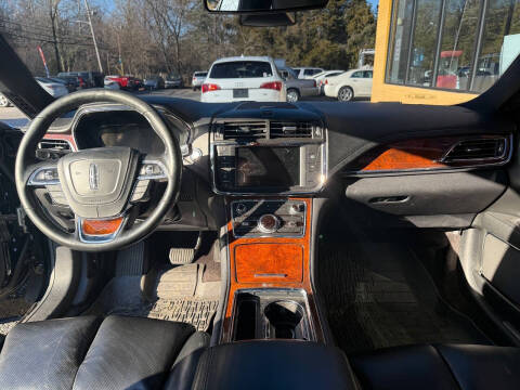 2018 Lincoln Continental Select