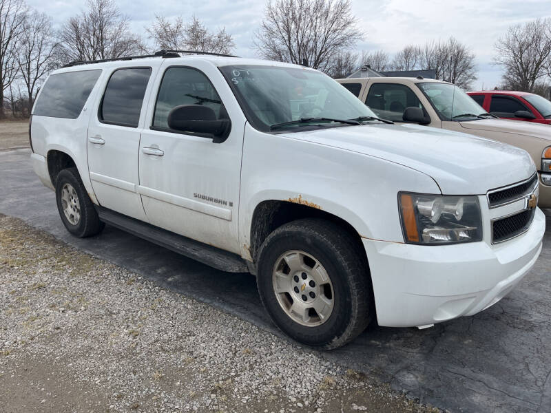 2007 Chevrolet Suburban for sale at HEDGES USED CARS in Carleton MI