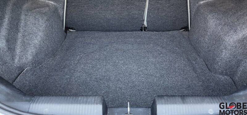 2005 Ford Focus ZX4 SES