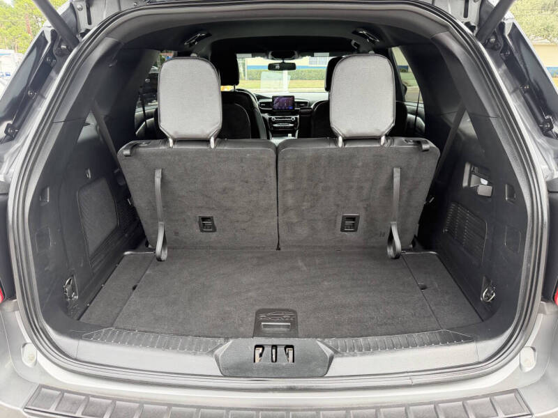 2022 Ford Explorer ST-Line