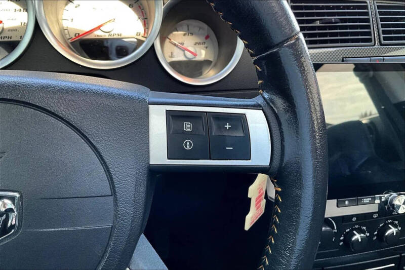 2007 Dodge Charger SRT-8