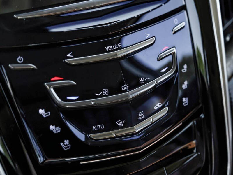 2016 Cadillac Escalade ESV Luxury Collection