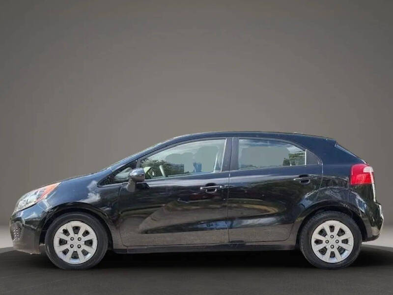 2013 Kia Rio 5-Door LX