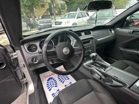 2010 Ford Mustang V6