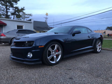 2010 Chevrolet Camaro for sale at Jim's Hometown Auto Sales LLC in Byesville OH