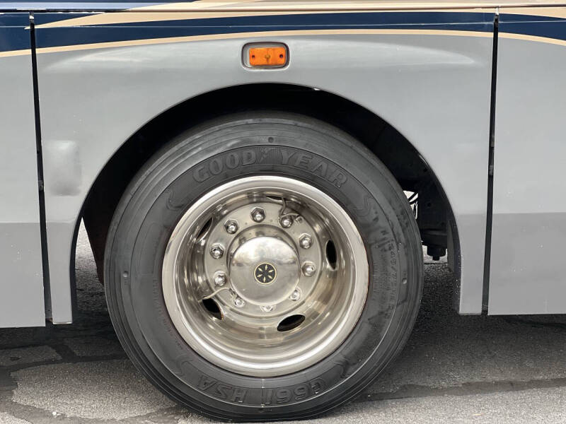 2005 Freightliner xc37