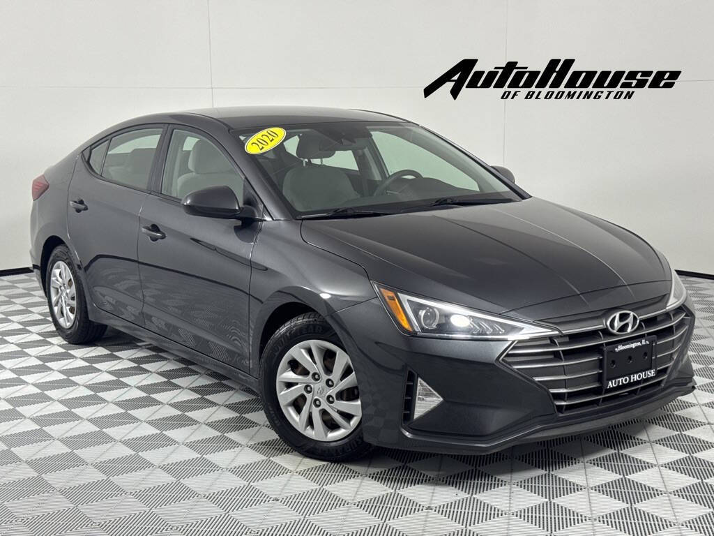 2020 Hyundai Elantra SE's photo
